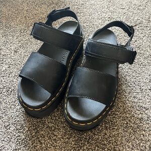 Platform Dr Martens Sandals